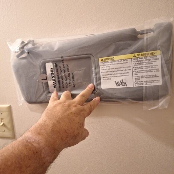 Sun Visor Gray Left Driver For 2005-2015 Toyota Tacoma - Picture 2 of 5